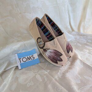 Like New TOMS Dream catcher & feather painted Alpargata Classic Shoe
